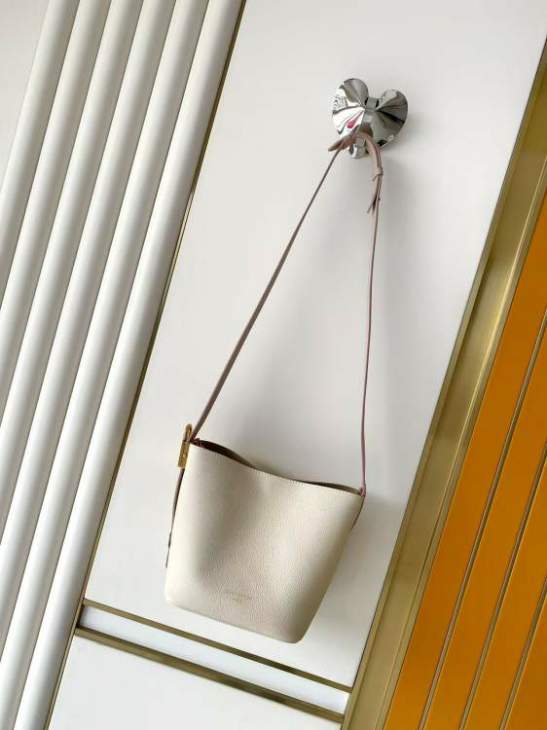 Picture of Louis Vuitton Handbags _SKUfw235415754fw